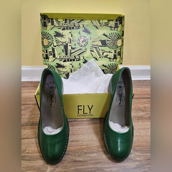 New Fly London Bery104fly Pumps, green, size US 10 - Picture 13 of 17